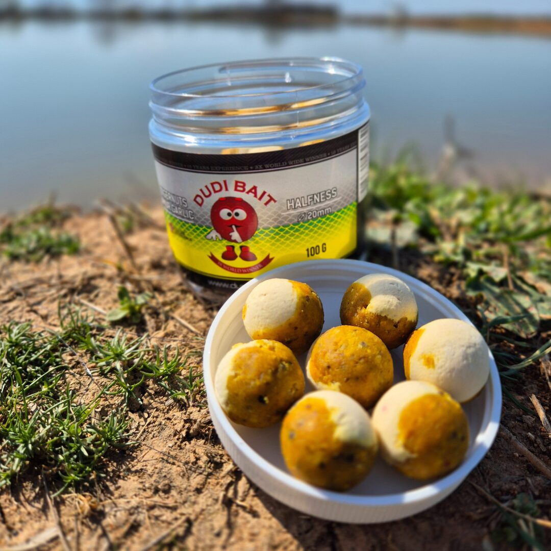 Hookbait Dudi Bait Tigernuts-Grass Carp Halfness Garlic